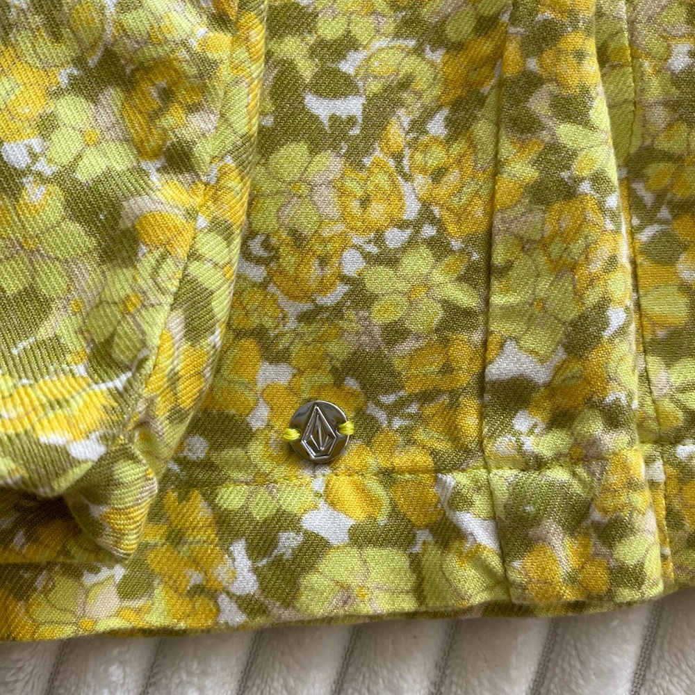 Volcom Mustard Floral Wrap - Picture 8 of 9